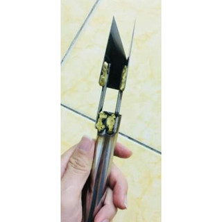 Dụng cụ lấy mắt thơm