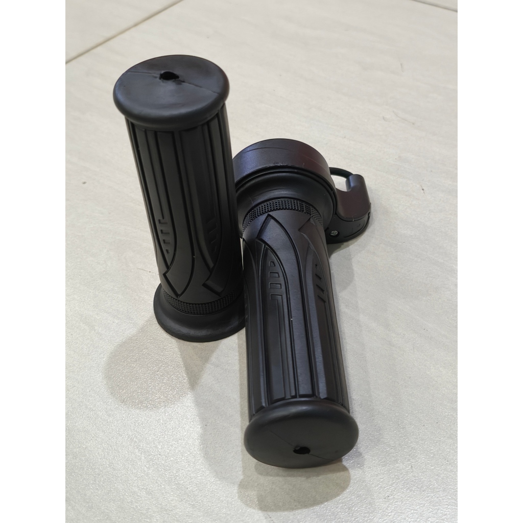 Tay ga xe điện M133 phổ thông | Phụ kiện thay thế cho M133, M133 Plus | Giá tốt – Dễ lắp đặt
