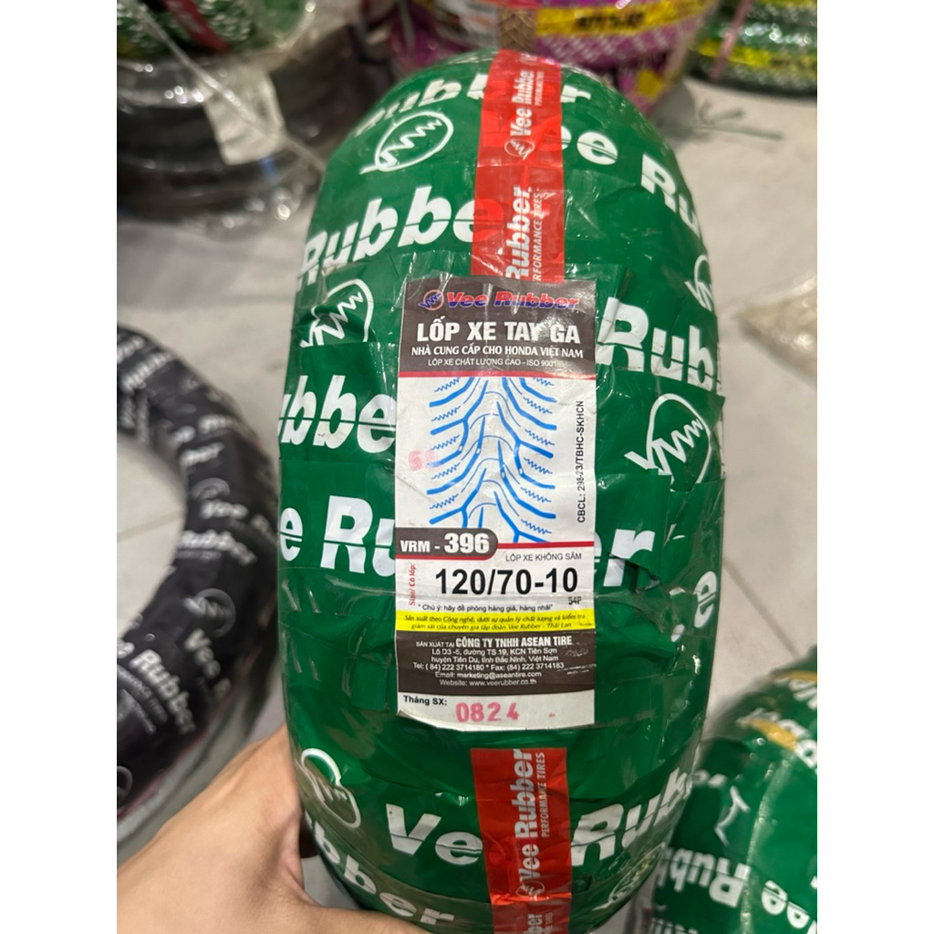 Vỏ lốp xe Vespa LX - Thương hiệu Vee Rubber Thái Lan