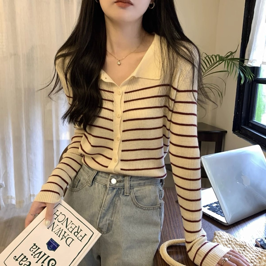 (Giá mở bán) áo len mongtoghi dài tay hoạ tiết kẻ ngang cổ bẻ | BigBuy360 - bigbuy360.vn