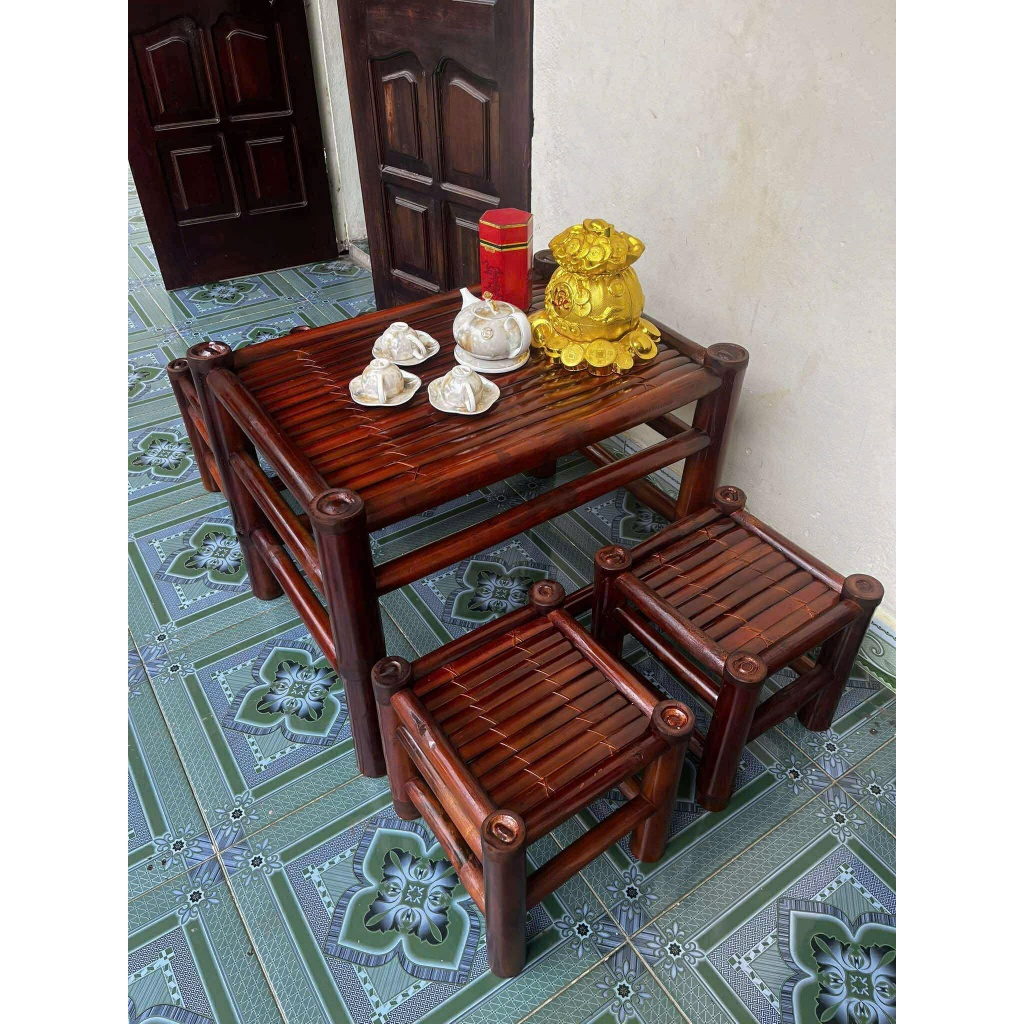 Bàn ghế tre - 1 bàn 4 ghế đôn - Kích thước cao 50cm X dài 70cm X rộng 50cm - Sẵn 3 màu