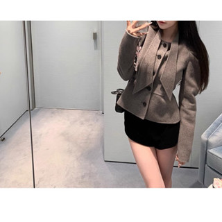  Set Đồ Nữ Áo Khoác Dạ Cao Cấp Phối Nơ Cổ Kèm Quần Short Đen Thời Trang Công Sở Hàn Quốc Sang Trọng 