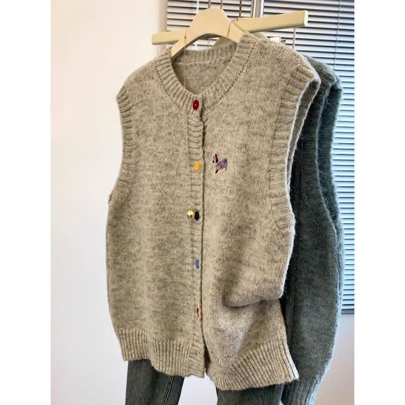 [SẴN] Áo gile len cổ tròn phối cúc nhiều màu xinh xắn, áo len nữ không tay họa tiết thêu basic - 083 | BigBuy360 - bigbuy360.vn