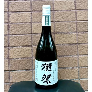 Nước 'R' Sake Dassai Junmai Daiginjo 39 720ml Nhật Bản
