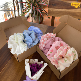 Set hộp 5 dây buộc tóc cột tóc Scrunchies nhiều màu siêu xinh
