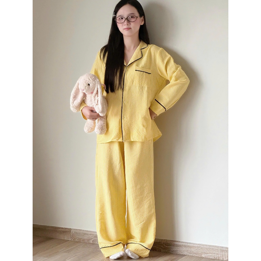 MB-SET-013 Maybee.Homedress Bộ Ngủ Kẻ Sọc Dài Tay Viền Đen – Chất Vải Mềm Mịn, Thanh Lịch, Thoải Mái | BigBuy360 - bigbuy360.vn