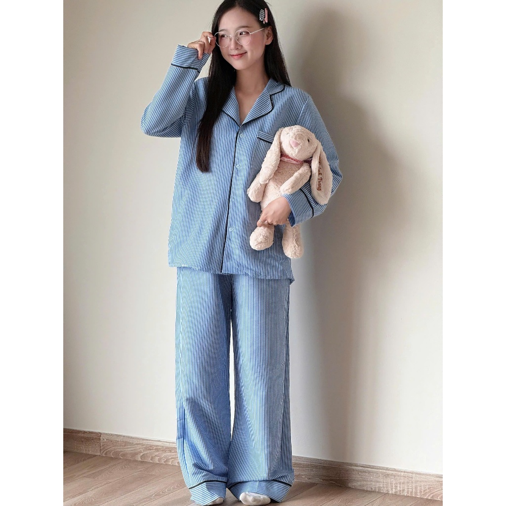 MB-SET-013 Maybee.Homedress Bộ Ngủ Kẻ Sọc Dài Tay Viền Đen – Chất Vải Mềm Mịn, Thanh Lịch, Thoải Mái | BigBuy360 - bigbuy360.vn