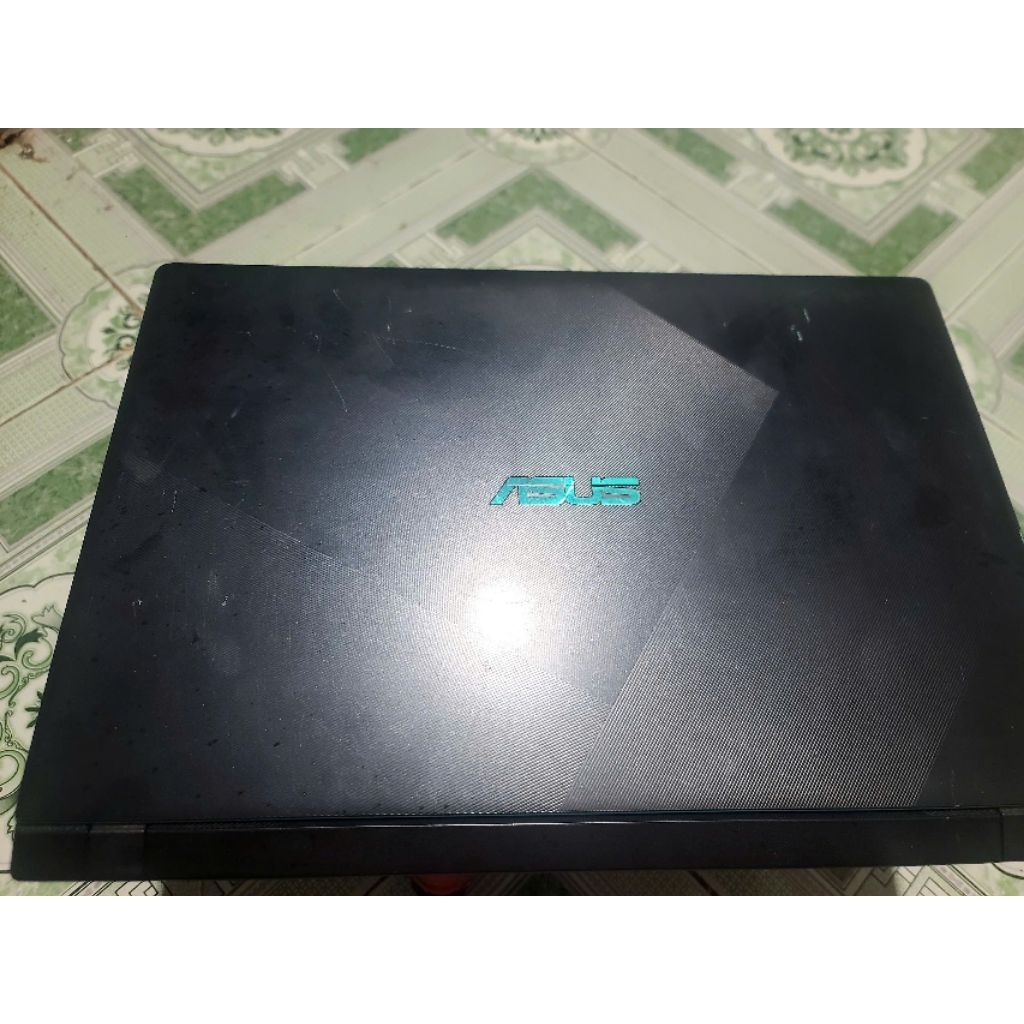 Laptop Gaming asus x560ud vga gtx 1050 =x5 gt 730 4gb i5 8250u = i7 9750h win 11 ram 8gb ssd 128gb
