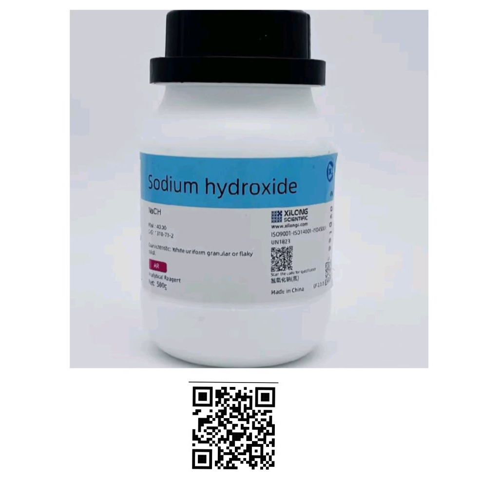 Hóa chất Sodium Hydroxide >96% (Natri hydroxit, NaOH, AR, Chai 500g, Xilong, Cas 1310-73-2)