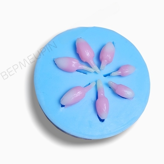 Khuôn silicon 4D vỉ 7 nụ hoa thái mã M13