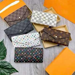 ví DÀI cầm tay, ví logo cúc vàng qc full box hàng cao cấp sang trọng tiện dụng đựng tiền đựng thẻ( Ví Dài)