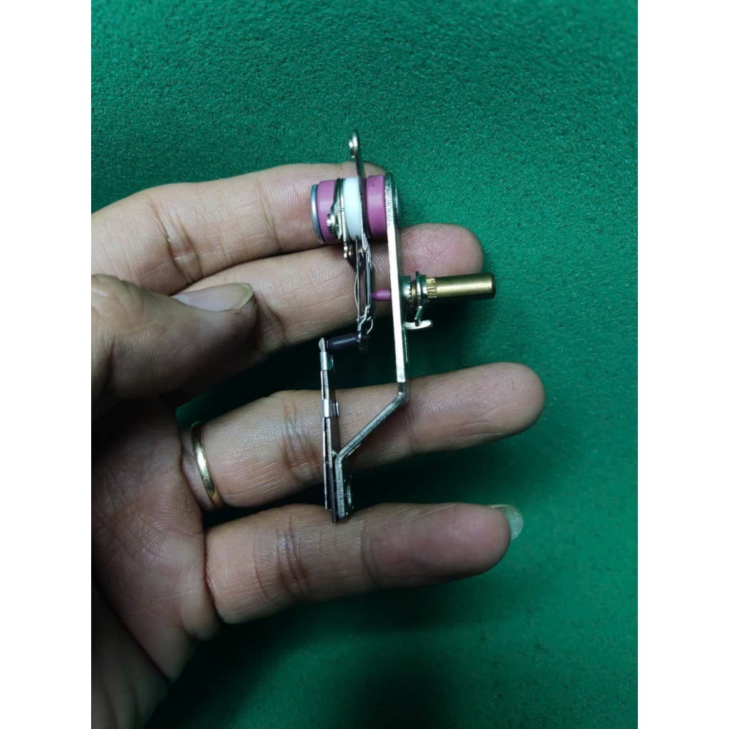 Rơ-le Chỉnh Nhiệt Độ Bàn Ủi Khô Bluestone DIB-3726 (1300W) – Phụ Kiện Chính Hãng