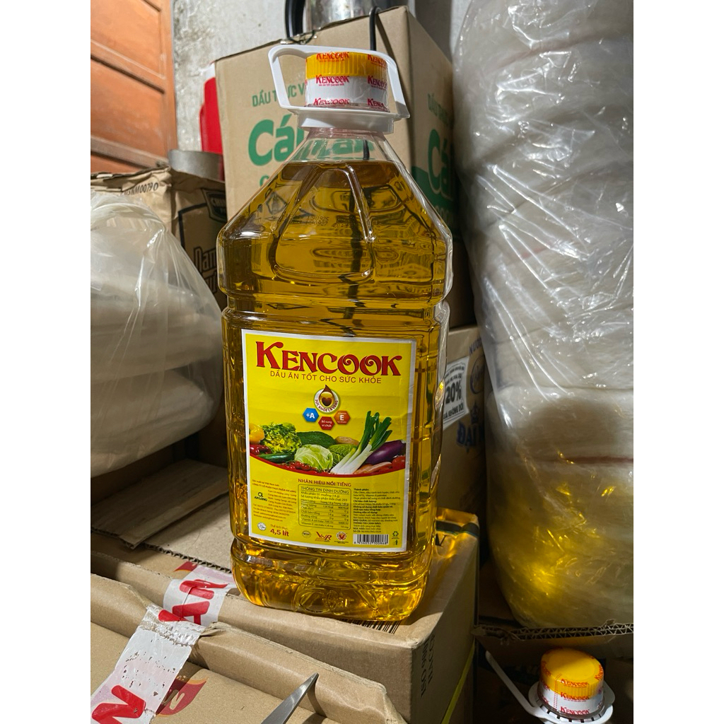 Dầu Ăn 5 lít Kencook ( thể tích thực 4.5 lít )