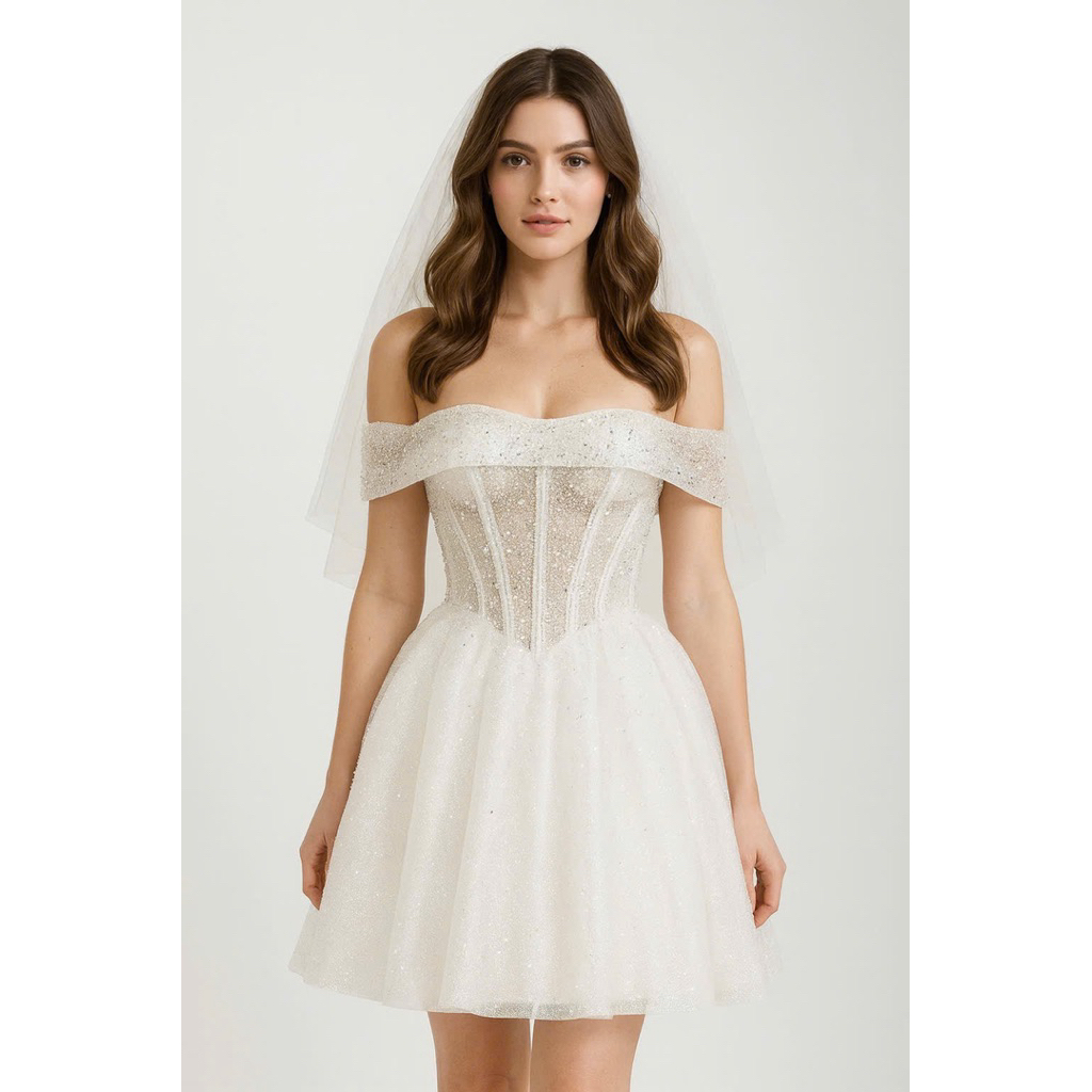 Váy cưới ngắn khung định hình đi bàn