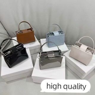  Túi Xách Nữ Mini Đeo Chéo Kèm Dây Xích Và Quai Cầm Thời Trang Nhiều Màu  Mã C642  