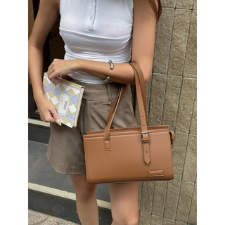 Túi đeo vai thanh lịch chữ nhật Ami Da Microfiber - AMI SHOULDER BAG DARBY