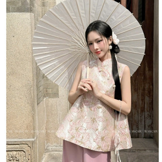 TUBYCATU | Áo Gấm Nữ Thục Vy Họa Tiết Hoa Nổi Cổ Tàu Đính Nút Form Yếm Sang Trọng