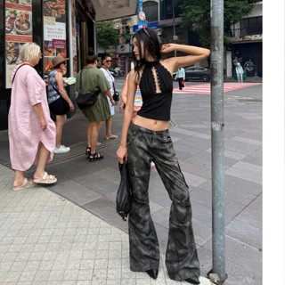  Quần Ống Loe TWENTI Kaki Hoạ Tiết Rằn Ri Đính Đinh Tán Cạp Thấp 