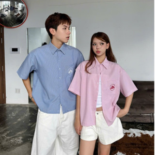  BST 2025  AB HOUSE - Áo sơ mi sọc tay ngắn thêu A thời trang nam nữ 