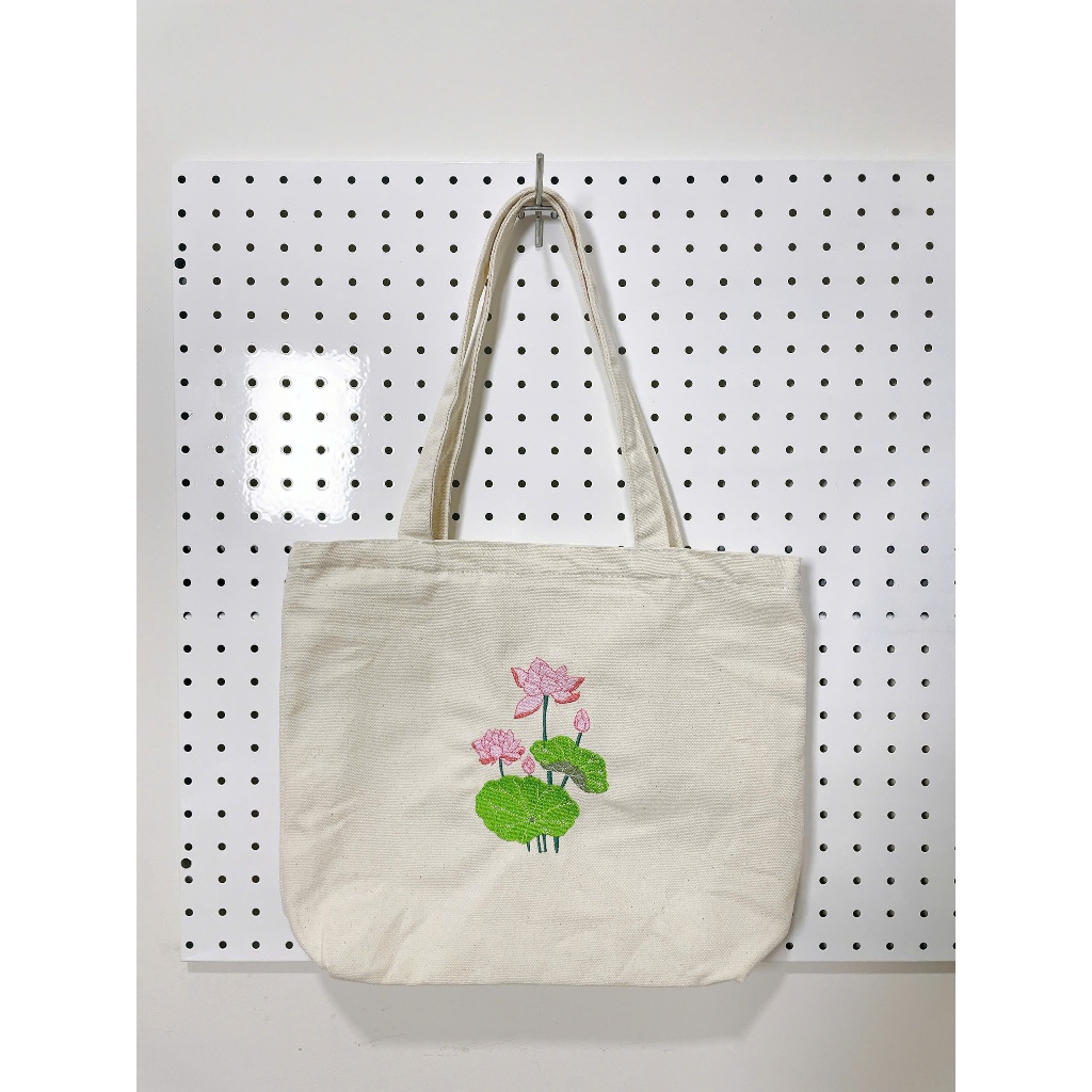 Túi tote thêu hình hoa sen - Thêu tên theo yêu cầu