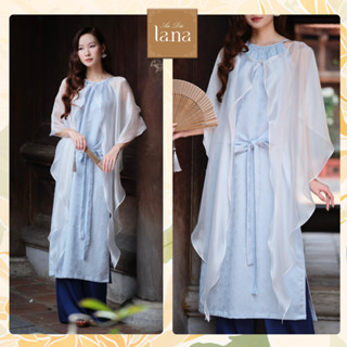 Áo dài thiết kế Ái Thanh cách tân cổ yếm dáng suông chất lụa gấm phối voan bay màu xanh pastel – SD023 LANA DESIGN