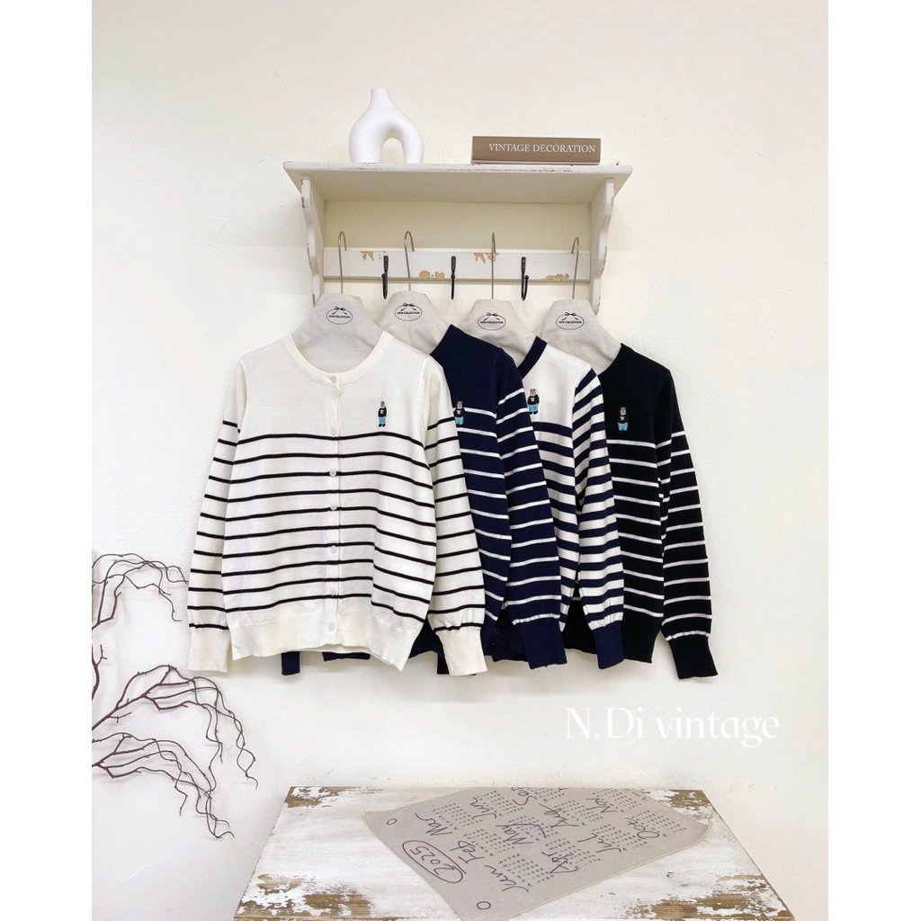 GIANG.CLOSET- Áo len cardigan kẻ ngang thêu gấu POLO