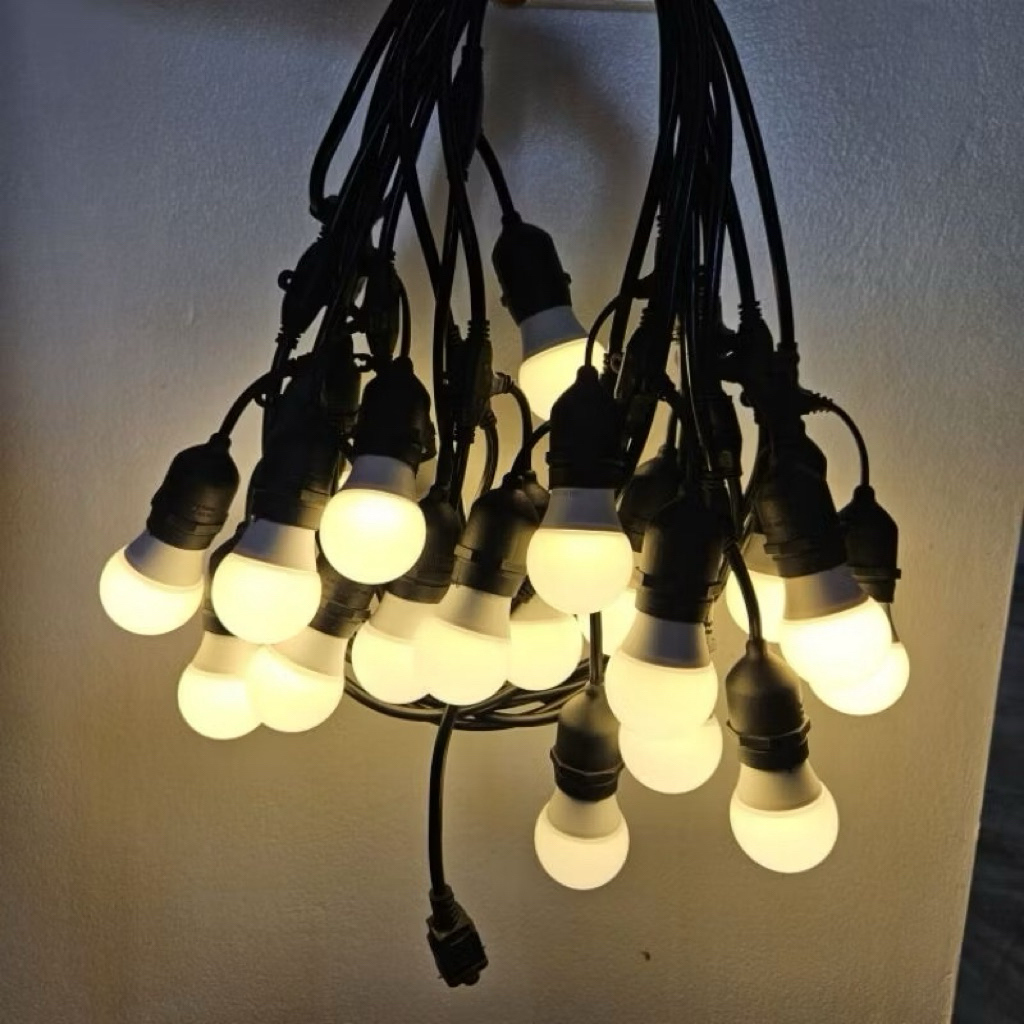 Bộ đèn đui chữ T : 10m 20 đui kèm bóng 3w ,5m 10 đui kèm bóng 3w và loaaij 5m,10m kèm đui không bóng