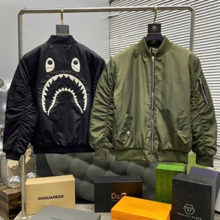  Áo khoác bomber gió nam nữ thêu da hình miệng cá mập buồn phối sau lưng tay rút trần bông dây đỏ boy phố 