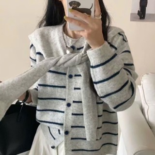 Áo Cadigan Xám Tiêu Phối Kẻ Sọc Áo Khoác Len Lông Thỏ Kèm Khăn Quàng Vai Dáng Vừa Cổ Tròn Phong Cách Hàn Quốc Shopquaca 