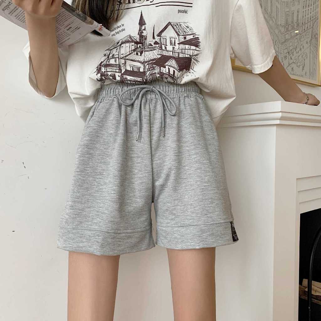 Quần đùi unisex nam nữ cạp chun gắn logo ngẫu nhiên dáng cộc mặc nhà mùa hè thoải mái vải da cá mát