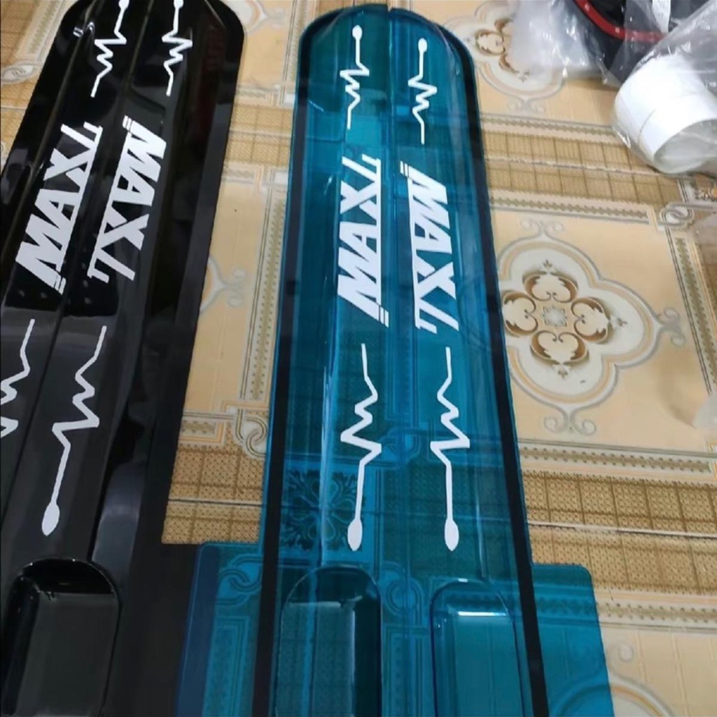 vè che mưa howo max