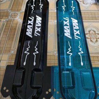 vè che mưa howo max
