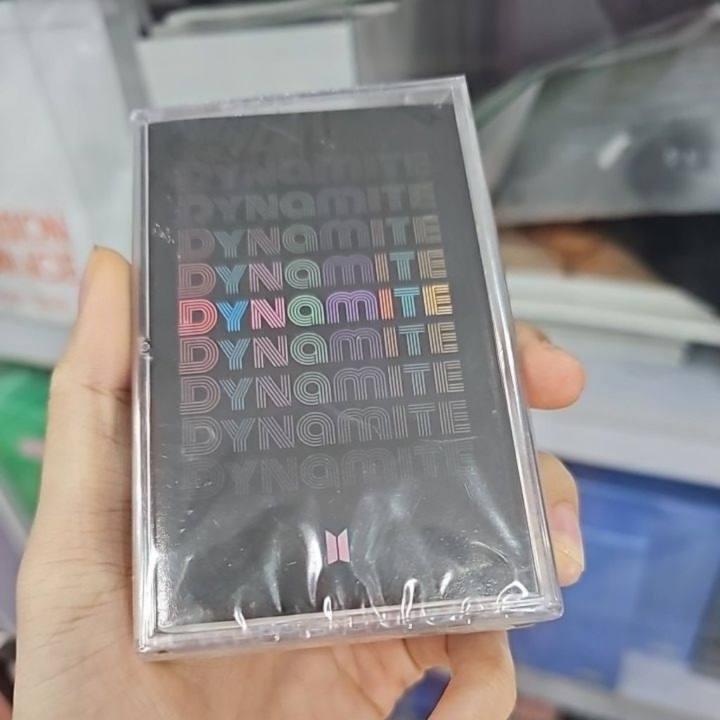 VStore [HÀNG CÓ SẴN] DYNAMITE BTS