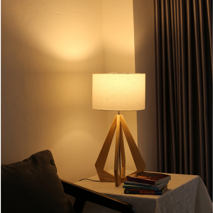 Đèn bàn thiết kế Mokusei B06 – Đèn gỗ trang trí phòng ngủ, homestay, khách sạn, Airbnb