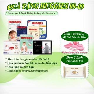 Quà huggies ;  3bịch  tặng bộ chế biến ăn dặm , 2 bịch tặng đèn lồng