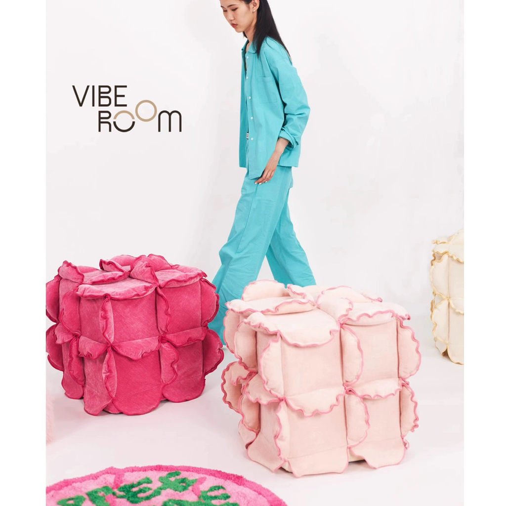 Đệm Đôn Hoa Bloom Ottoman nhập khẩu cao cấp / Bloom Ottoman Stool