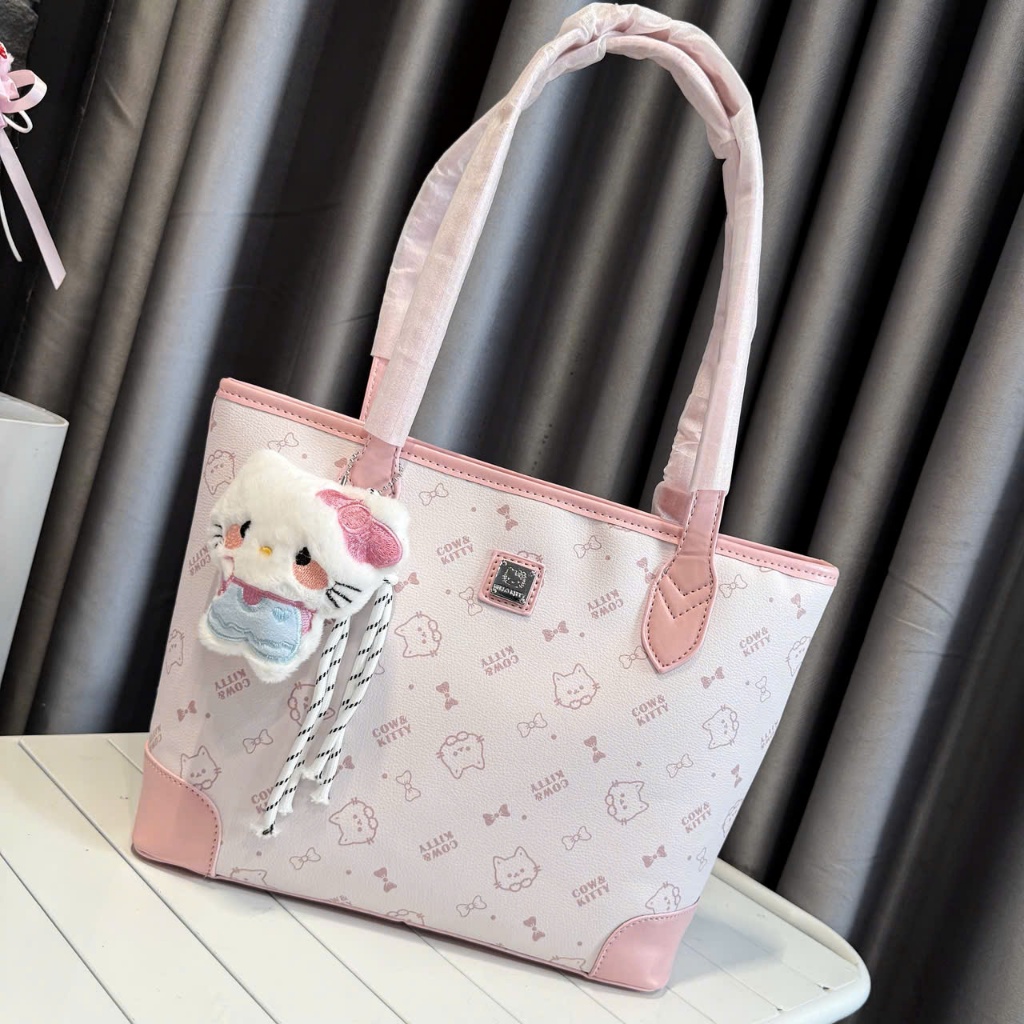 Túi tote nữ da PU họa tiết mèo dễ thương đựng vừa A4 kèm gấu bông phong cách Hàn Quốc – Báo Store - TXN253