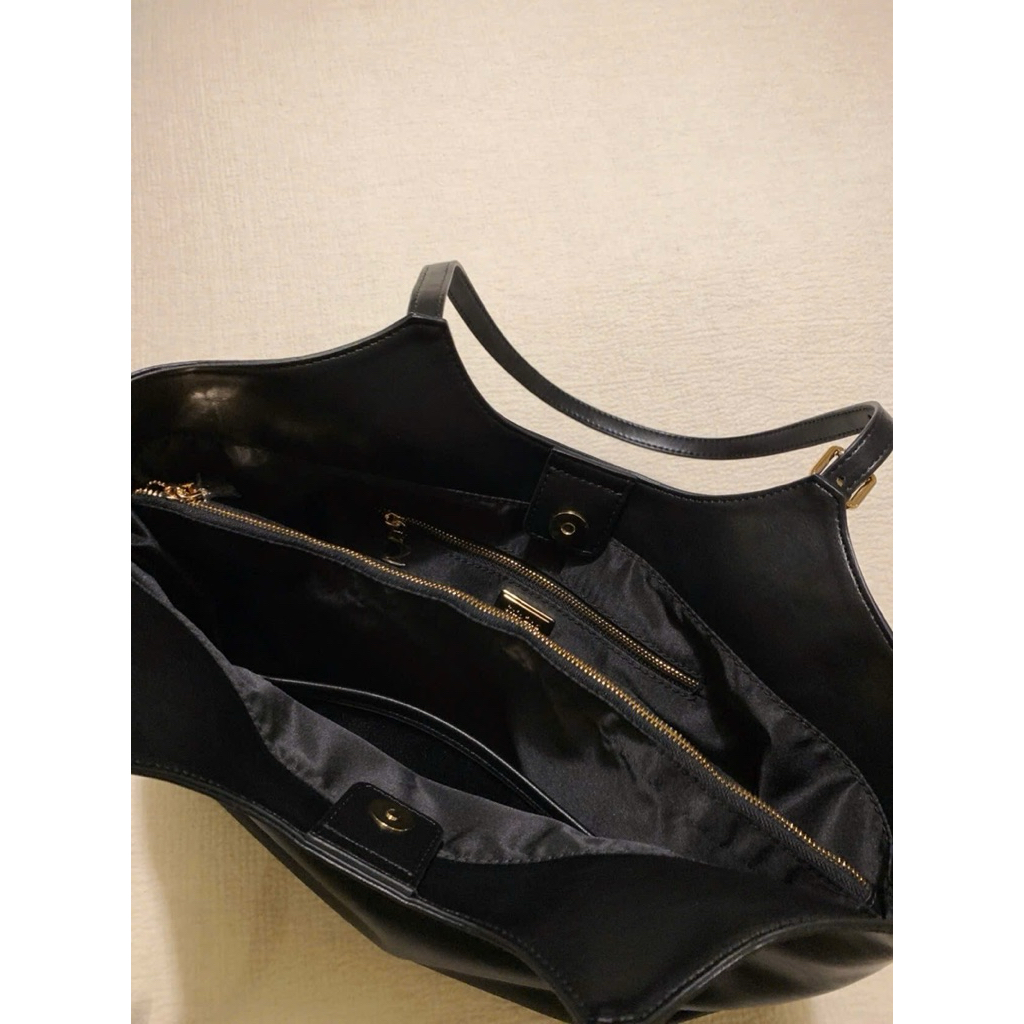 (Sẵn ship hoả tốc) Túi tote da chio2nd kèm charm cún dung tích lớn đựng vừa laptop, a4 phù hợp đi học đi làm | BigBuy360 - bigbuy360.vn