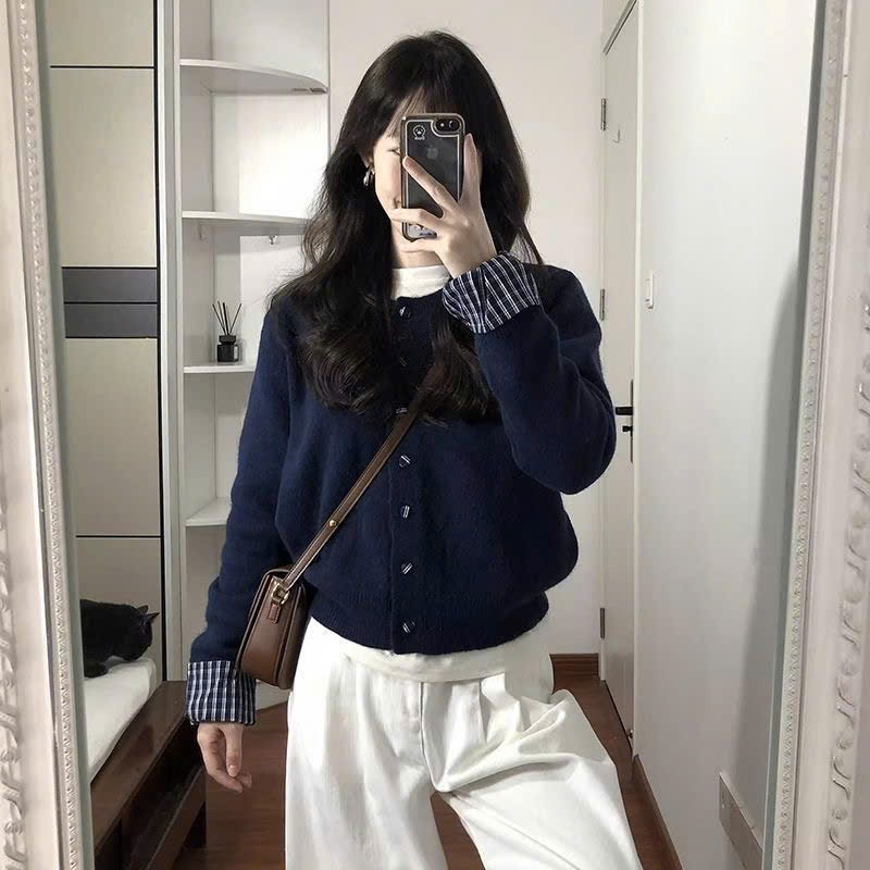 [ẢNH THẬT] Áo cardigan dáng ngắn YUMMY phối tay kẻ , Cardigan cổ tròn dệt kim xanh Navy AL46 | BigBuy360 - bigbuy360.vn