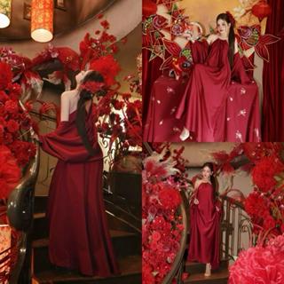  Set váy lụa áo choàng đỏ đô thu dịu dàng 