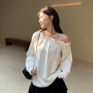 Áo Sweater Kiểu Nữ Trễ Hở Vai Chi Tiết Dây Rút Kéo Bên Vai Mùa Thu Đông Noiree - NA596