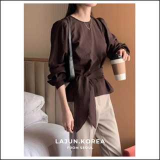   LAJUN KOREA  Áo Blouse Flow Tay Dài Cổ Tròn Vạt Cột Eo Tôn Dáng Chất Liệu Mỏng Xốp Nhẹ Thanh Lịch Hàn Quốc 