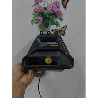 đèn vuông cá trê xe xmen ( đèn này chỉ lắp được nhựa bên shop)