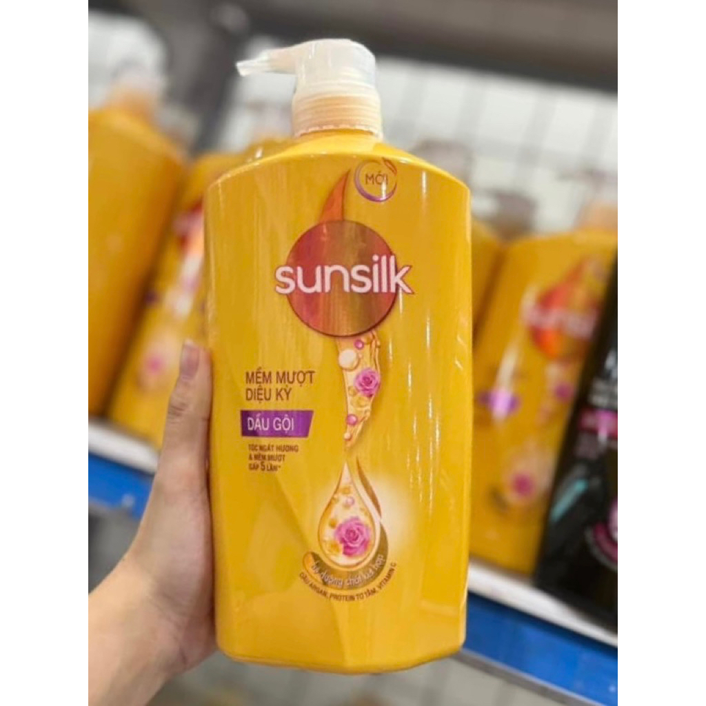 Dầu gội Sunsilk mềm mượt diệu kỳ 900g ( mầu vàng )