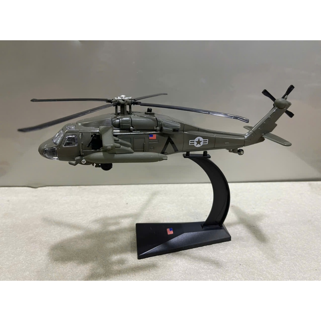 Mô hình máy bay Trực Thăng UH-60 Black Hawk 1:72