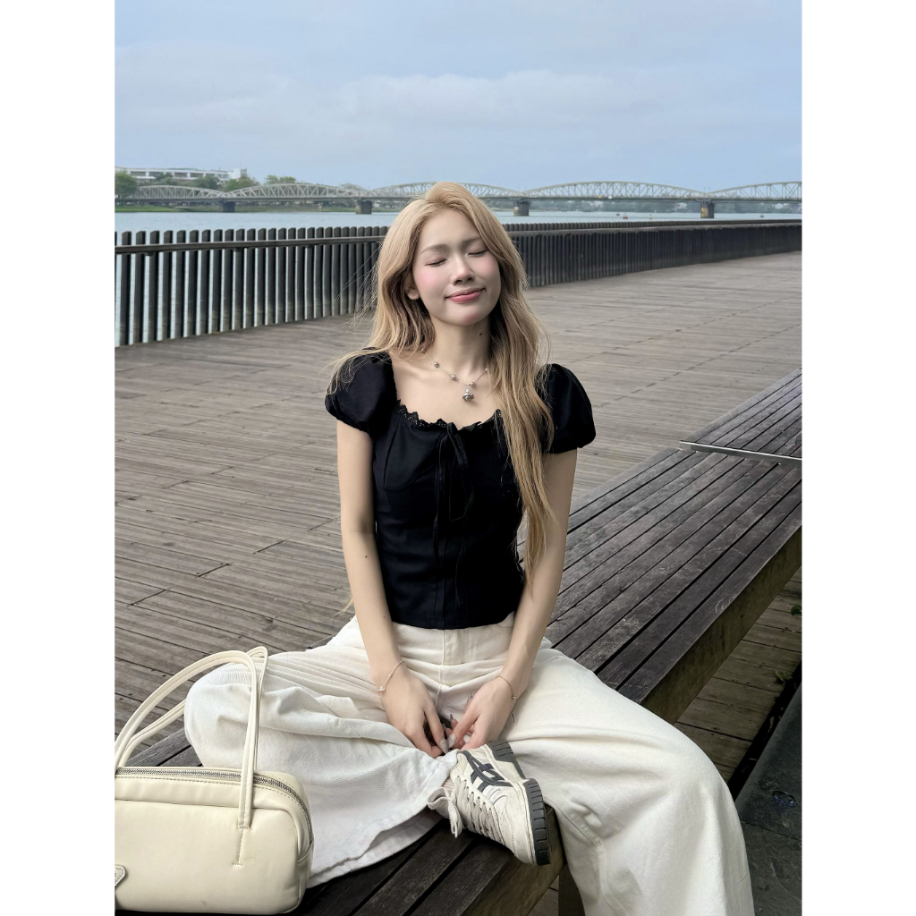 Áo Len Polo Nữ Cộc Tay Form Ôm Phong Cách Hàn Quốc – Áo Dệt Kim Nút Cổ Thời Trang Thanh Lịch Dễ Phối Đồ HH4 | BigBuy360 - bigbuy360.vn