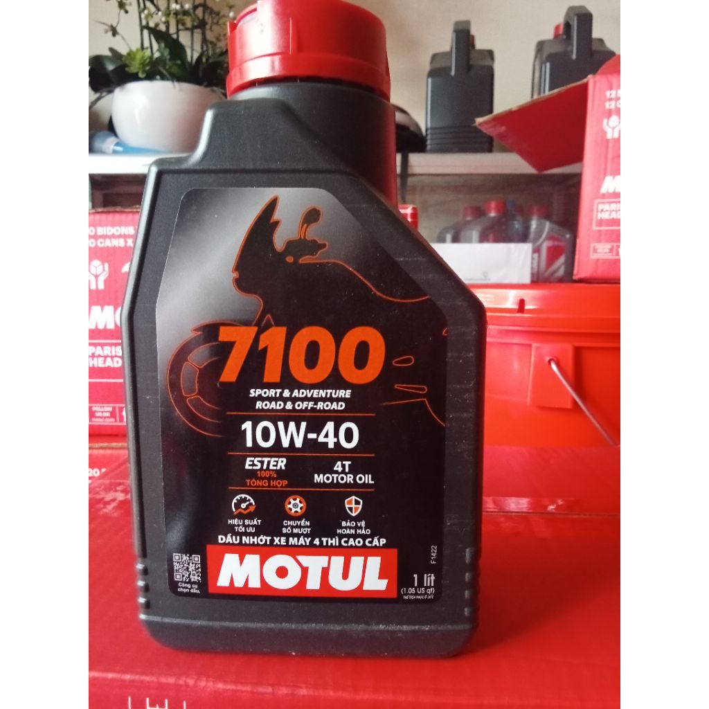 Dầu nhớt Motul 7100 10w40 dung tích 1 lít