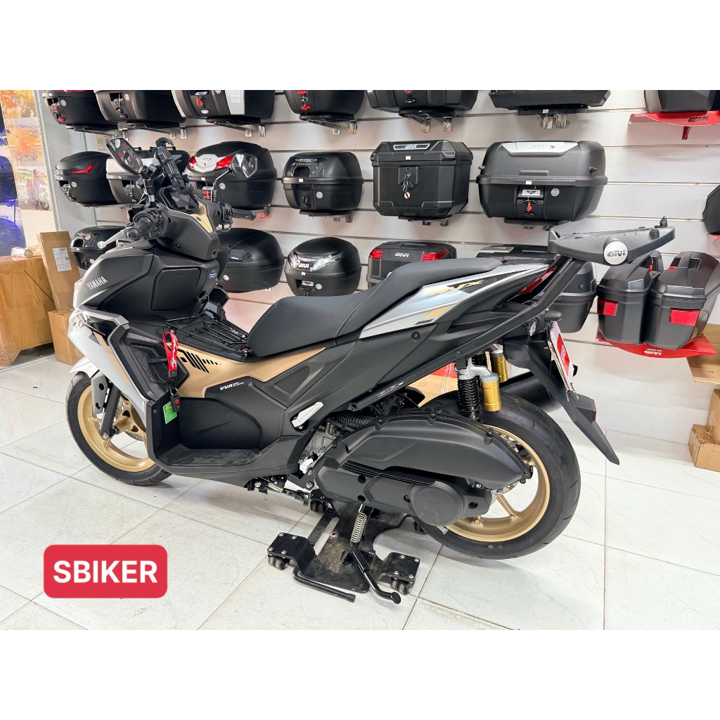 Cảng Givi Srv NVX V3 - Baga Givi Sau xe Srx Aerox 155 - Chính Hãng  Bản Không Đèn