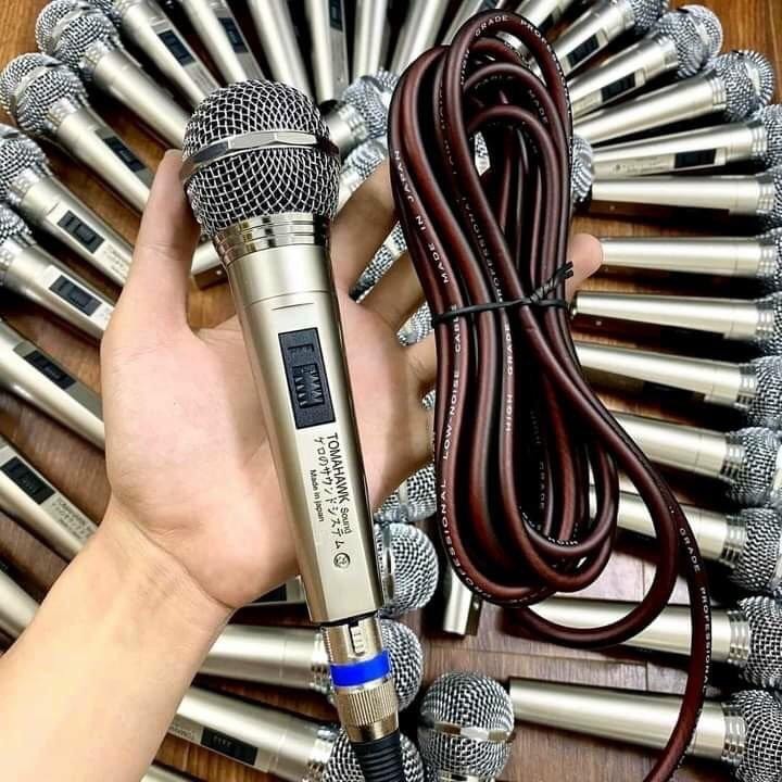 Micro Karaoke Có Dây Tomahawk Cao Cấp Thu Âm Nhạy, Trong Tiếng Mic Cho Dàn Karaoke