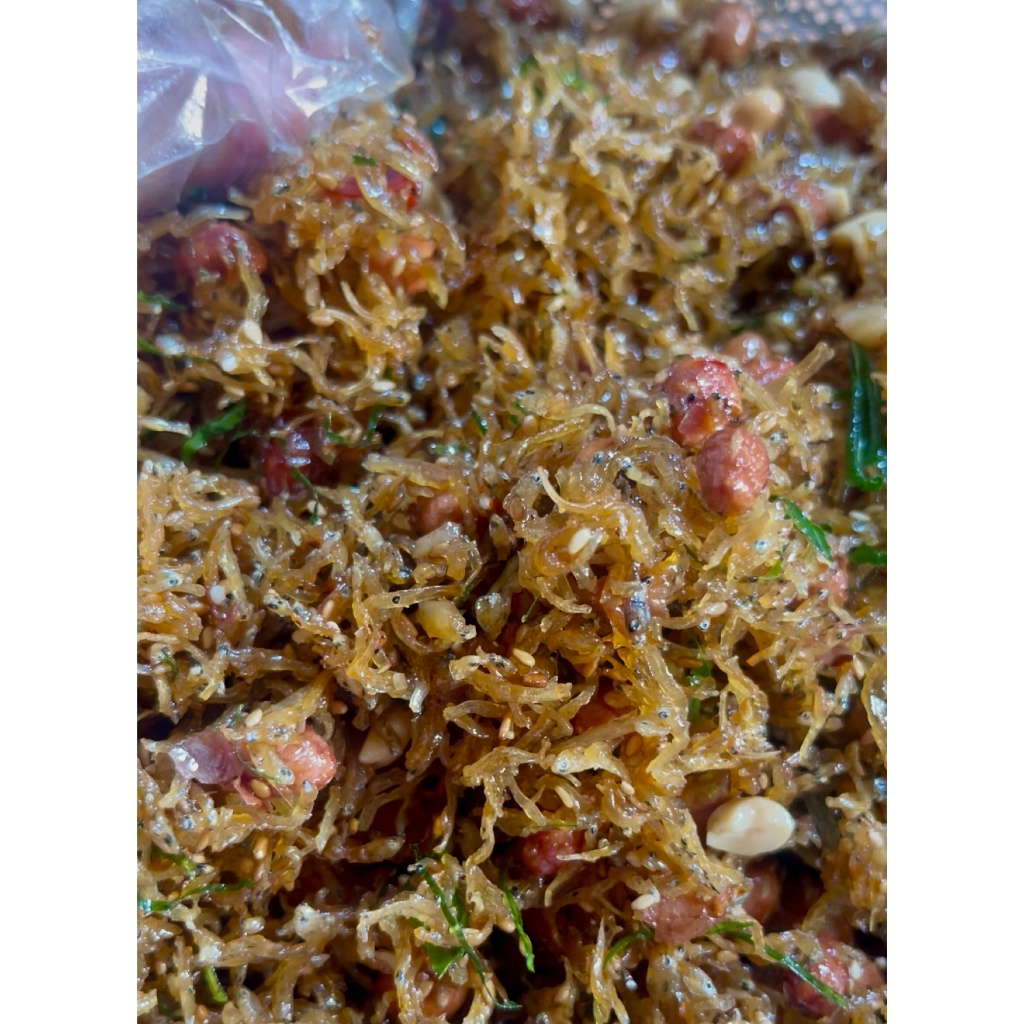 Cá mờm rim lạc ăn liền hộp 200g đậm vị nhà làm